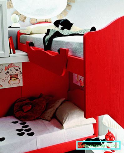 Design dětského pokoje pro dvě dívky různého věku