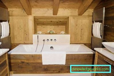 Koupelna v dřevěném domě s vlastníma rukama
