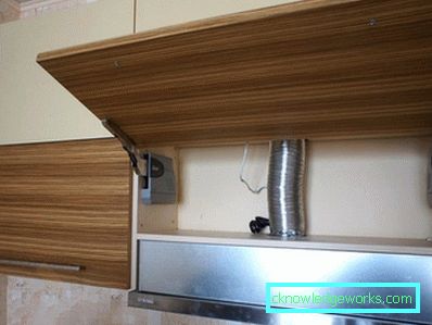 Vzduchový kanál pro odsávání v kuchyni